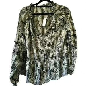 Sofia Jeans by Sofia Vergara Easy Blouse, Women's Size S, Neutral …